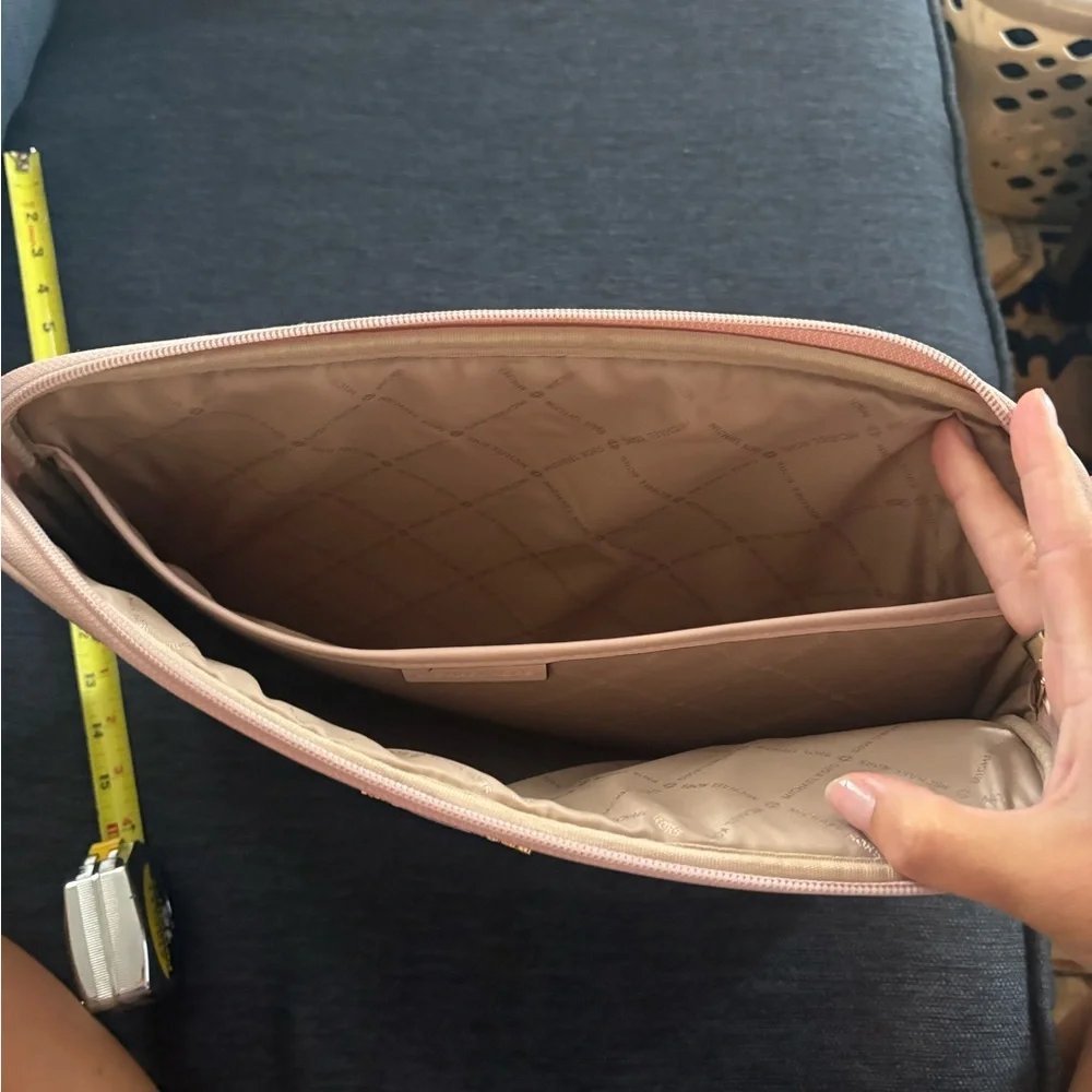 Michael Kors 14inch